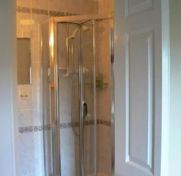 ペンション Forest How Guest House