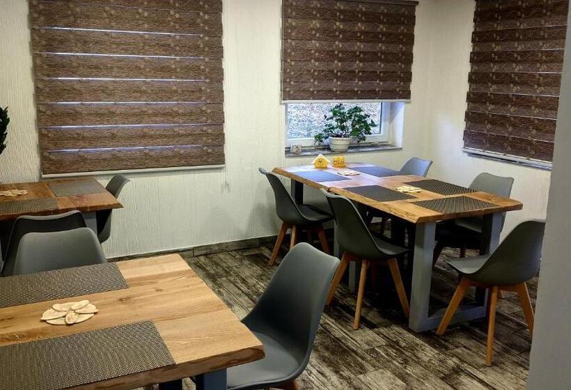 ペンション Gostynna Rodyna