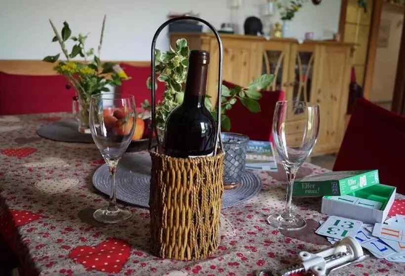 Majatalo Gästehaus Am Steinwald