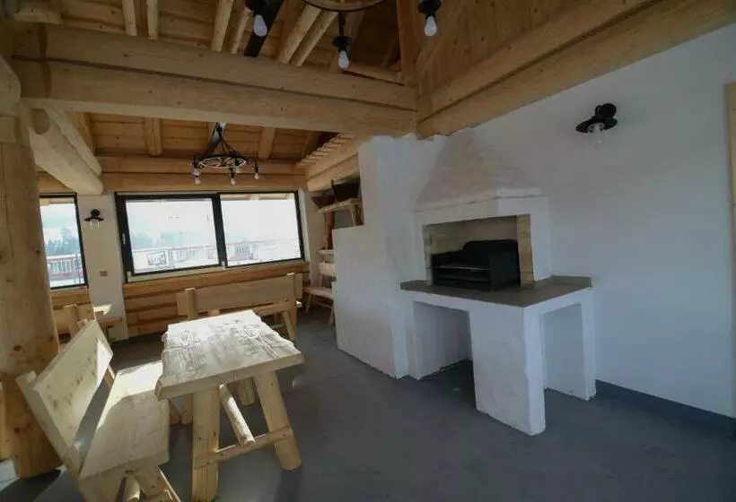 Majatalo Penzion Oravsky Zrub