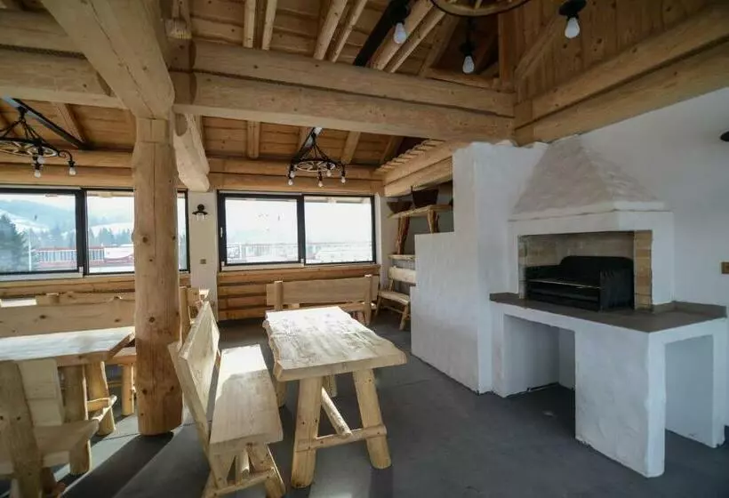 Majatalo Penzion Oravsky Zrub