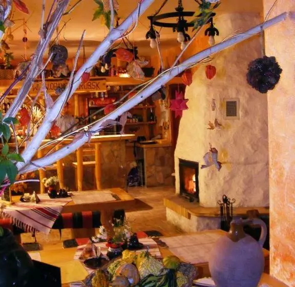 Majatalo Penzion Oravsky Zrub