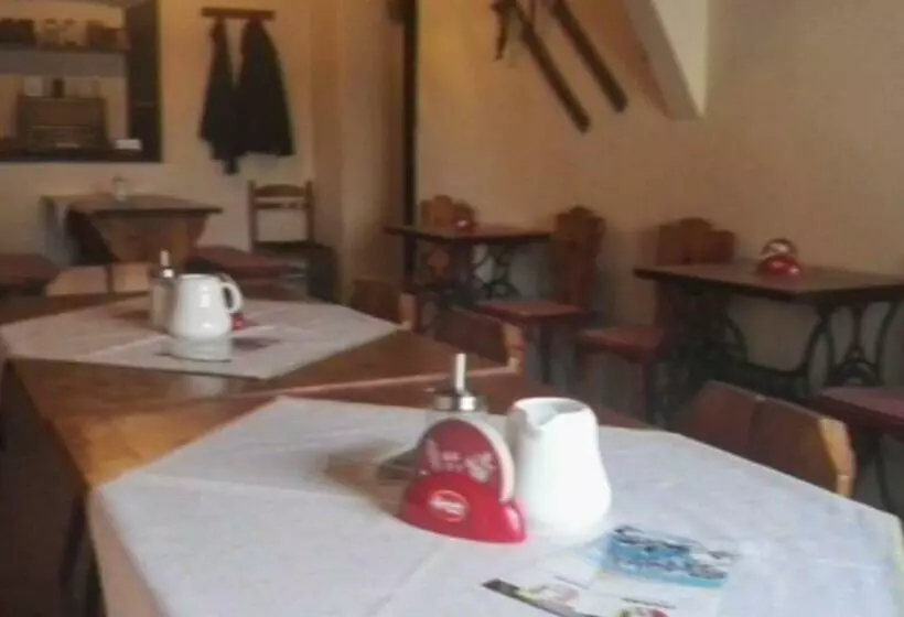 Majatalo Penzion Tina