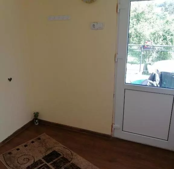 Majatalo Vila La Izvorul Putinei