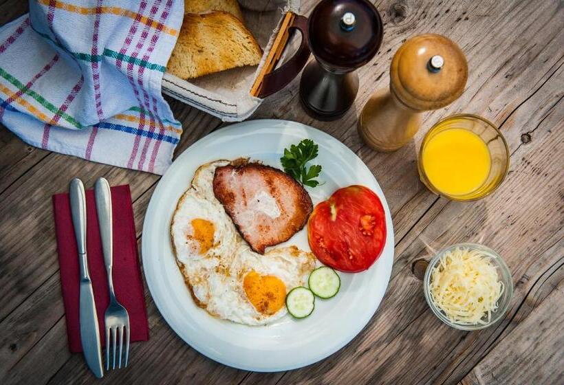 Pensiunea Colt De Rai