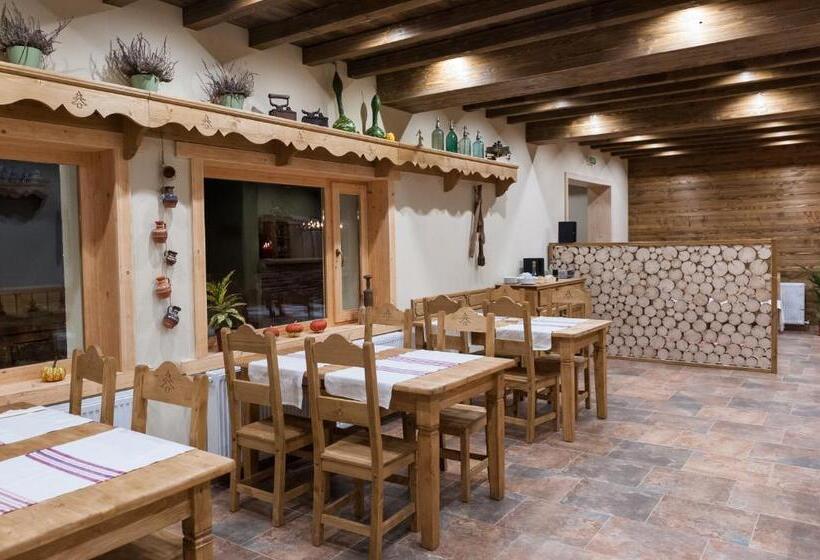 Pensiunea Colt De Rai