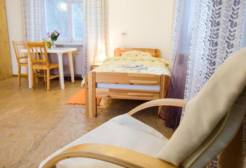 فندق صغير Black Cube