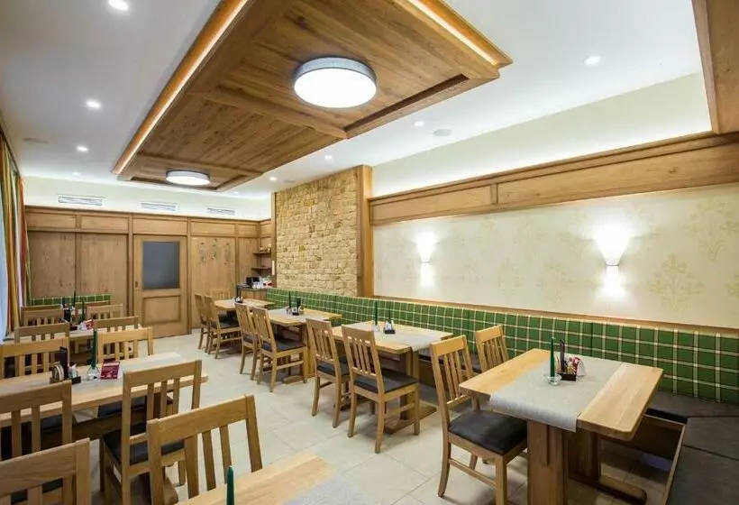 Retkeilymaja Freiensteinerhof Superior