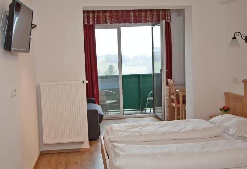 호스텔 Landgasthof Entenwirt Tarsdorf