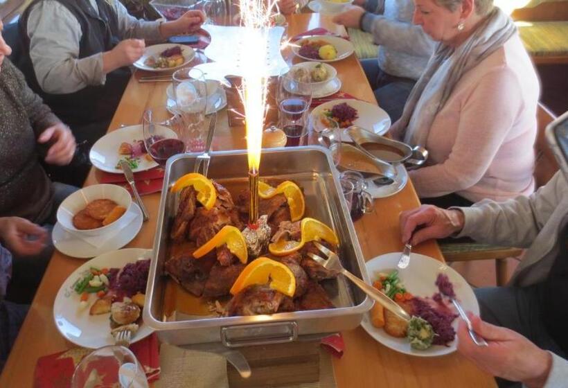 호스텔 Landgasthof Entenwirt Tarsdorf