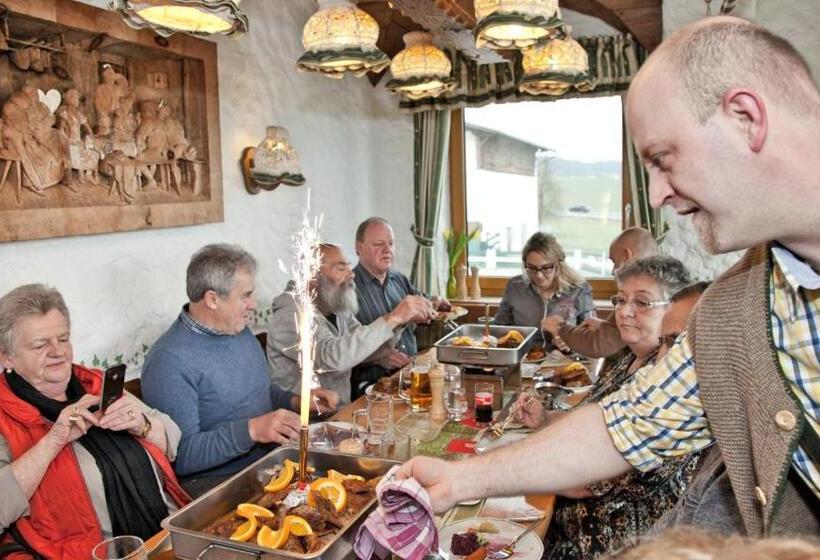 호스텔 Landgasthof Entenwirt Tarsdorf