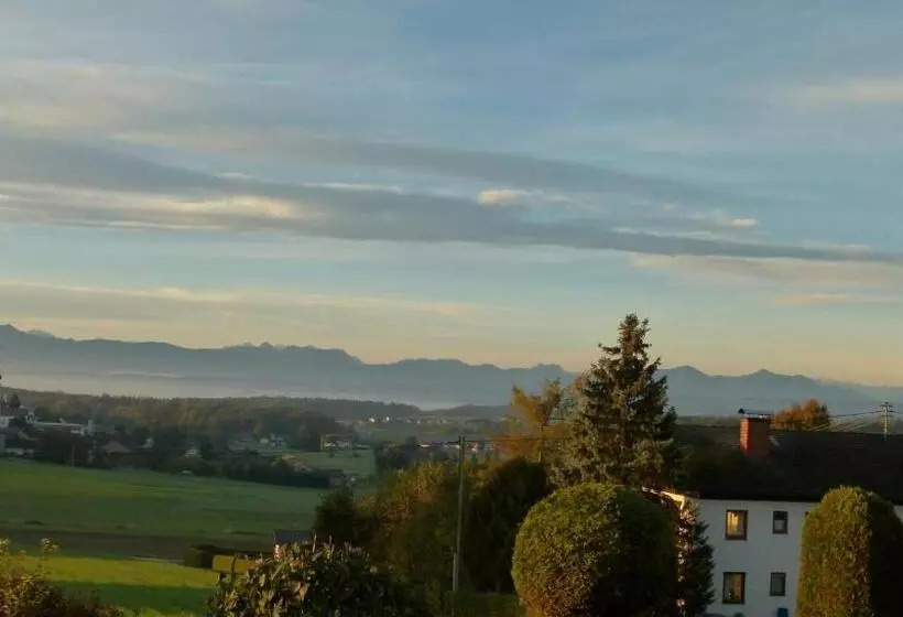 Retkeilymaja Landgasthof Entenwirt Tarsdorf