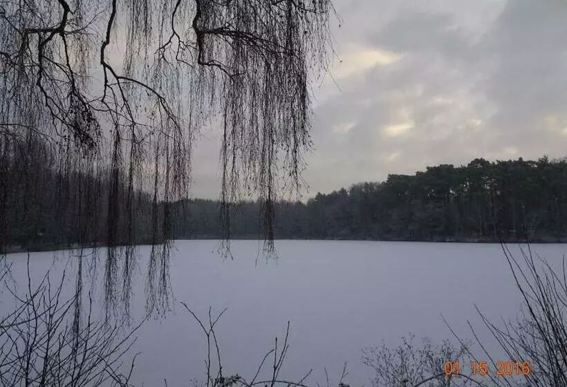Retkeilymaja Lovecký Hotel Jívák