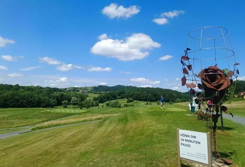 Hotelli Golf Resort Klöch