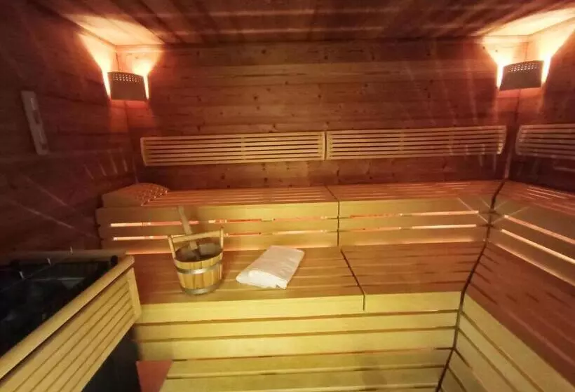 Hotelli Golf Resort Klöch