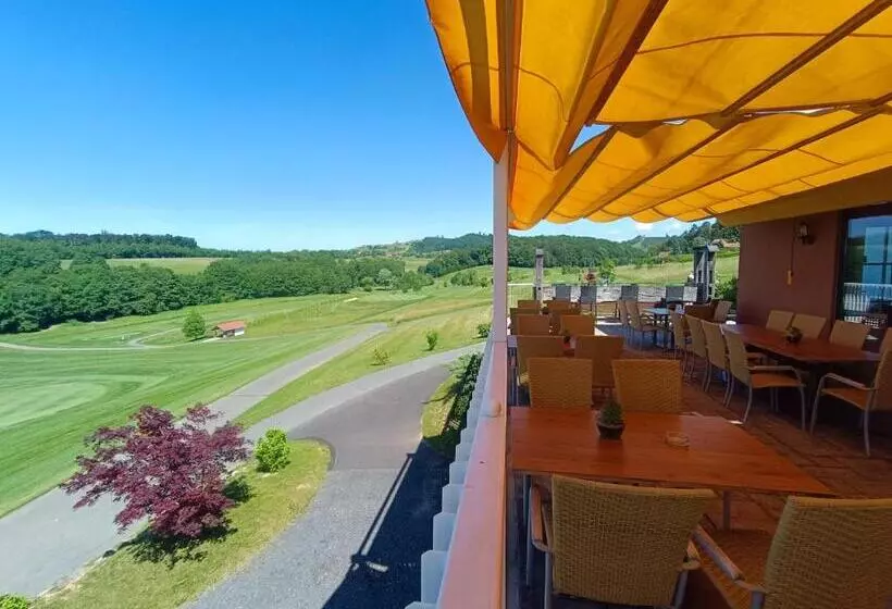 Hotelli Golf Resort Klöch