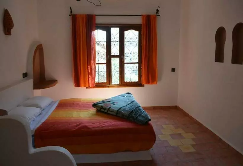 Hotelli Hôtel Restaurant La Gazelle De Dades