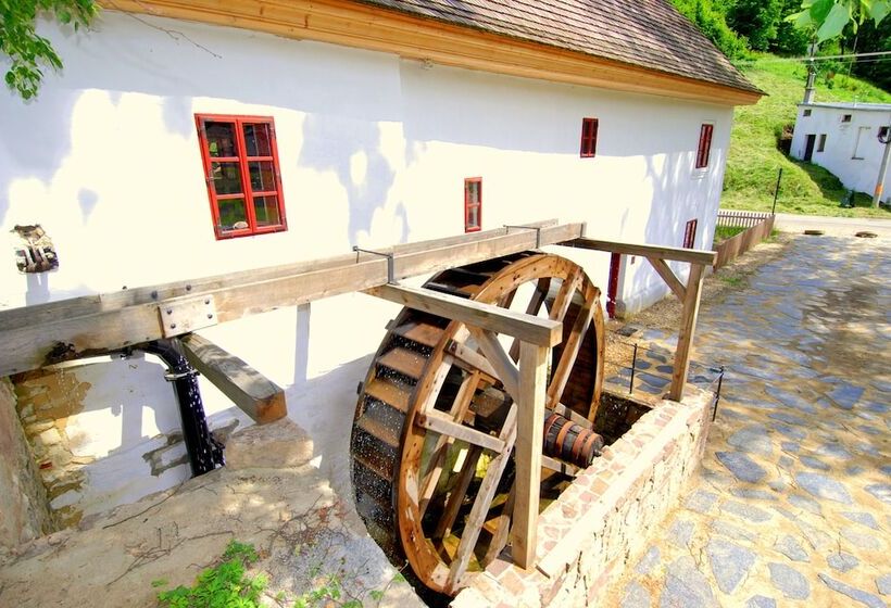 Отель Porčův Mlýn