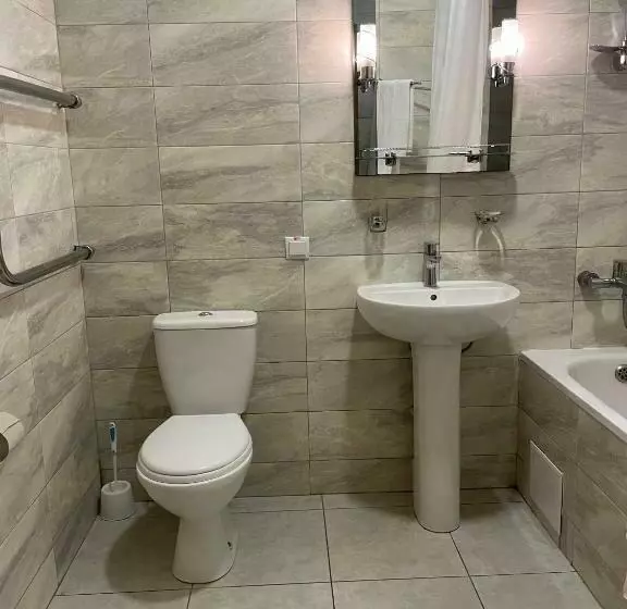 Hotelli Prydesnyansky