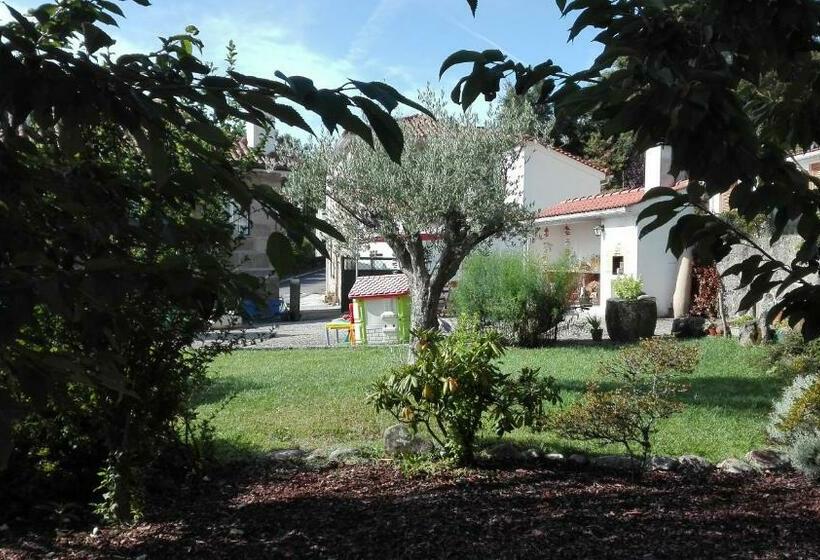 Отель Quinta Vale Do Nox