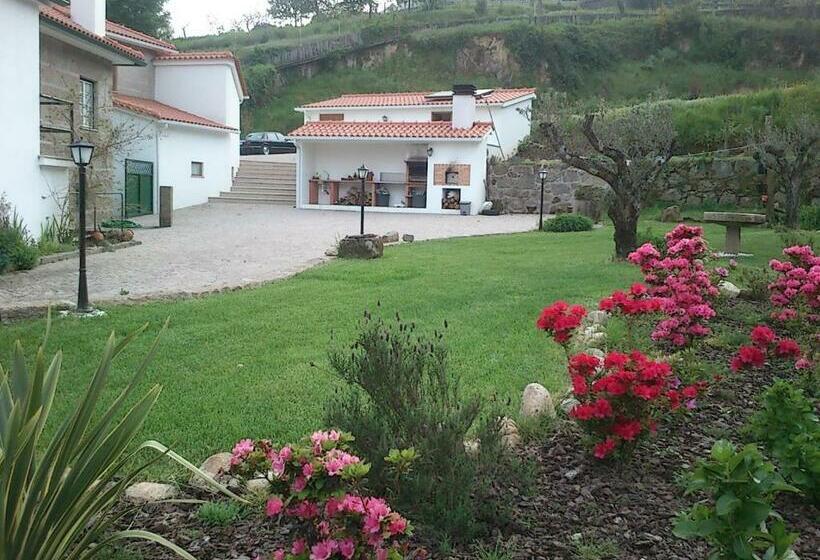 Отель Quinta Vale Do Nox