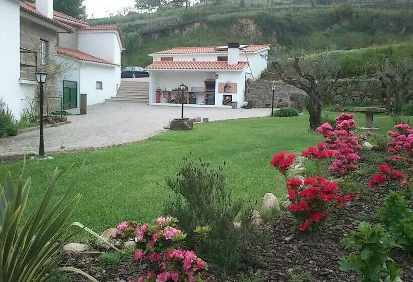 ホテル Quinta Vale Do Nox