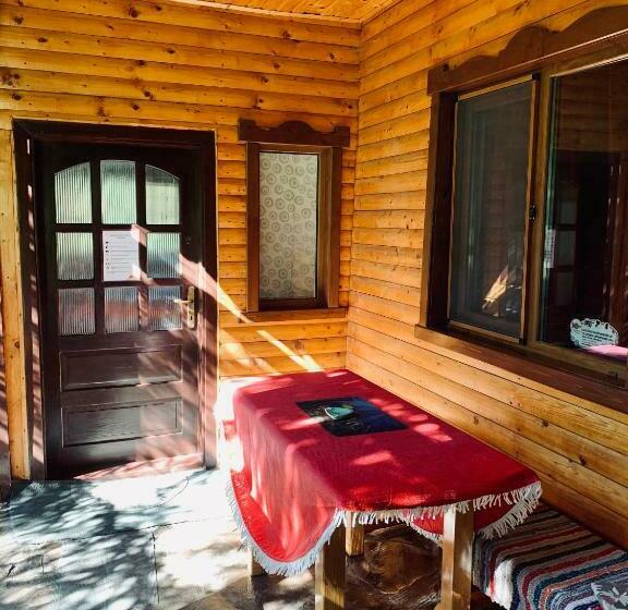 بنسيون Casa Maria Izvorul Muresului