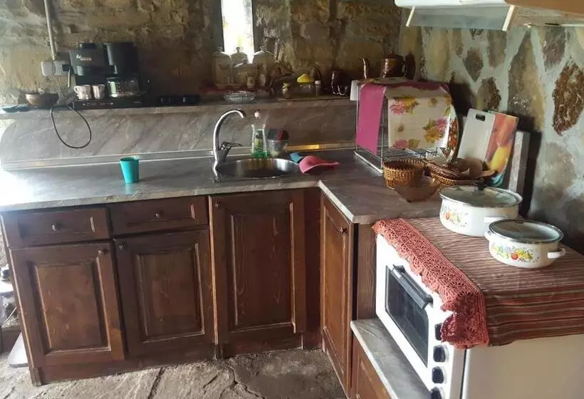 Majatalo Complex Roden Kray