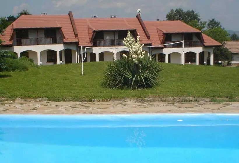 Majatalo Complex Roden Kray