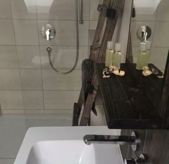 ペンション Penzion Víno Hruška Blatnička