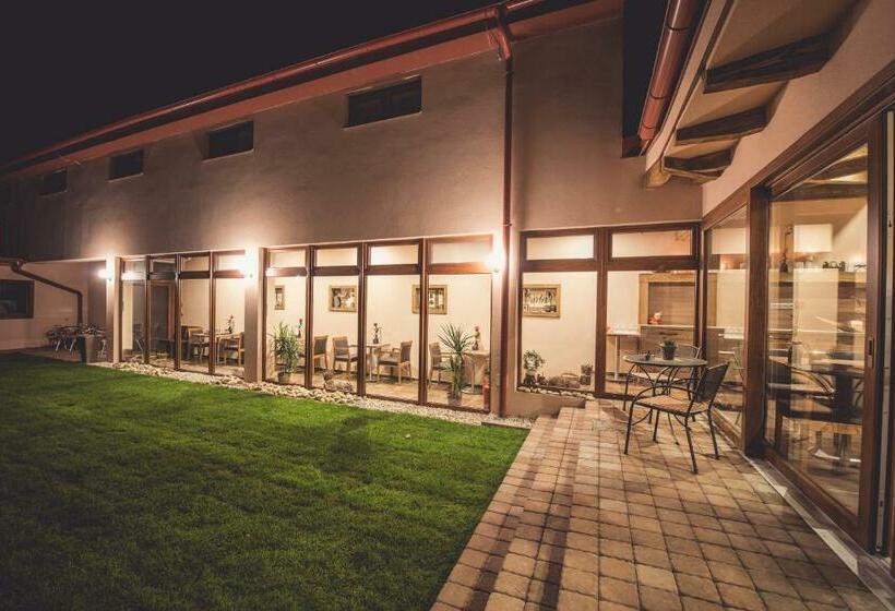 펜션 Penzion Víno Hruška Blatnička