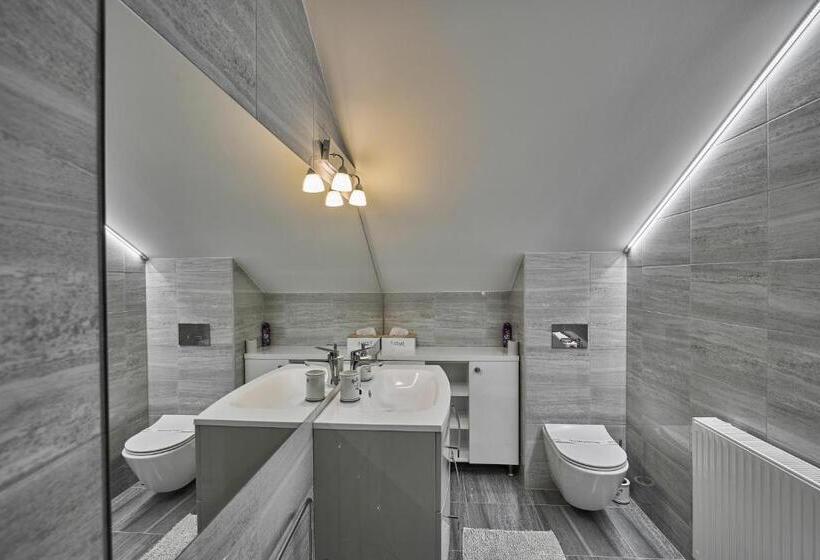 Pensión St Peter Vini