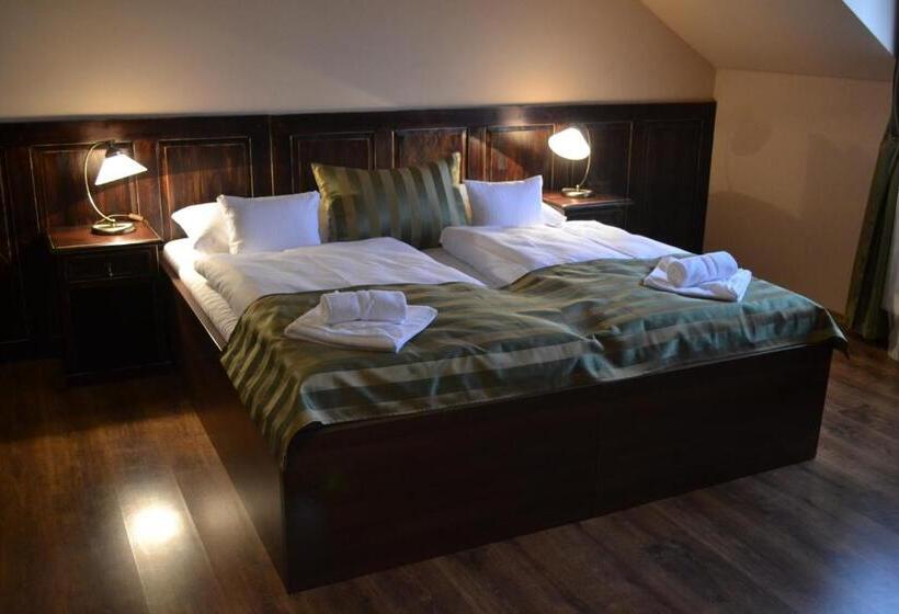 Pensión St Peter Vini