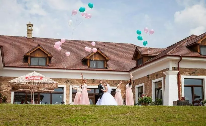 Majatalo St Peter Vini