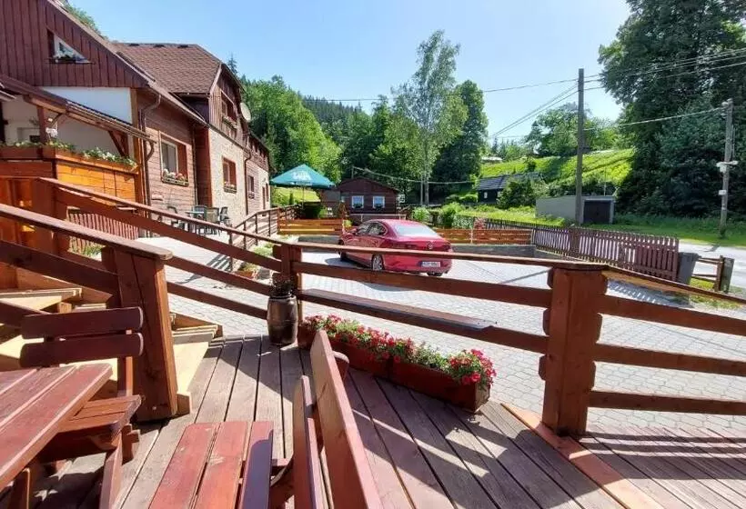 Majatalo U Veselé Lišky