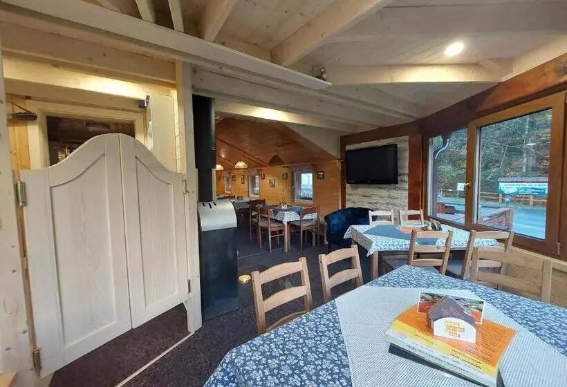 Majatalo U Veselé Lišky