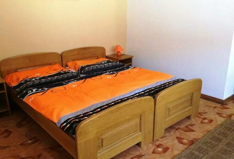 Majatalo Ubytovanie Anka Sučanská