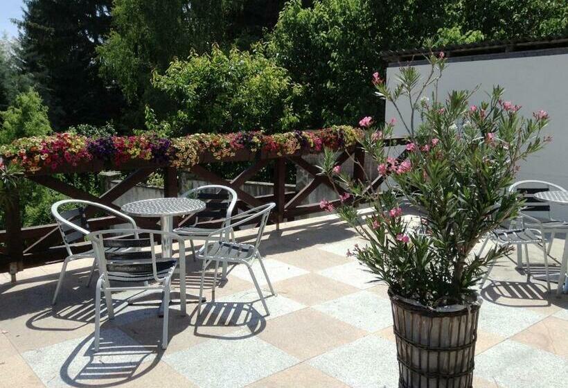 بنسيون Ubytovanie Anka Sučanská