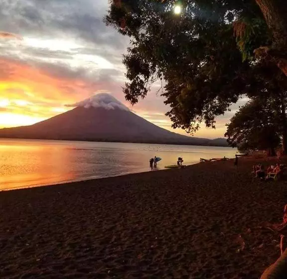 ユースホステル B&b, Family Run Homestay, Hospedaje La Penita