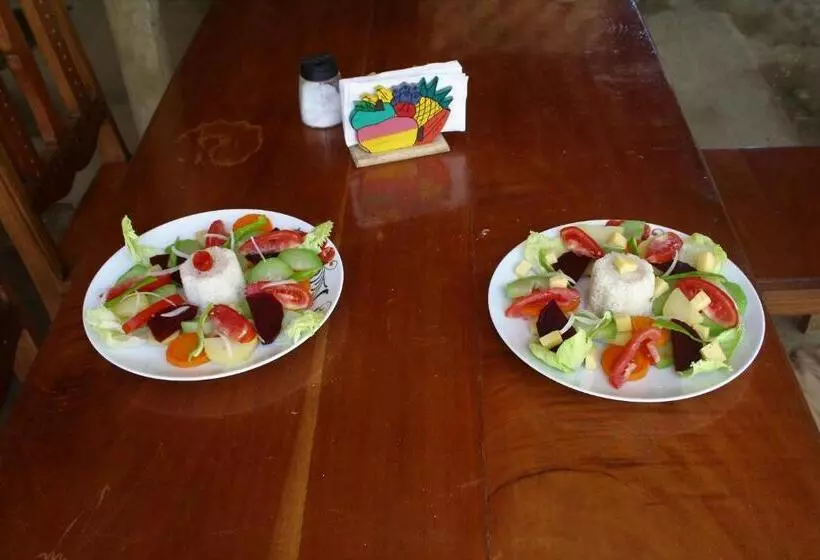 ユースホステル B&b, Family Run Homestay, Hospedaje La Penita