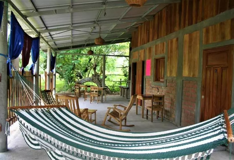 ユースホステル B&b, Family Run Homestay, Hospedaje La Penita