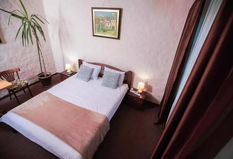 Retkeilymaja Fazenda Na Goncharakh