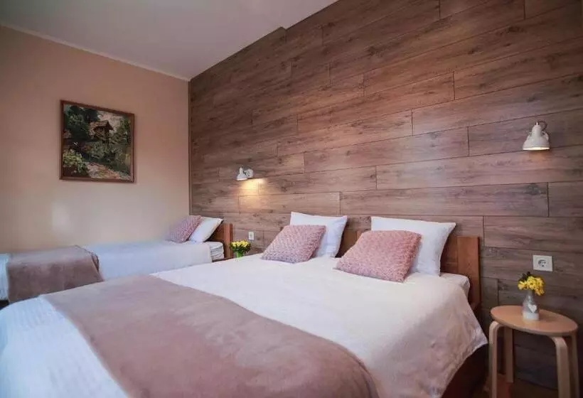 Retkeilymaja Fazenda Na Goncharakh