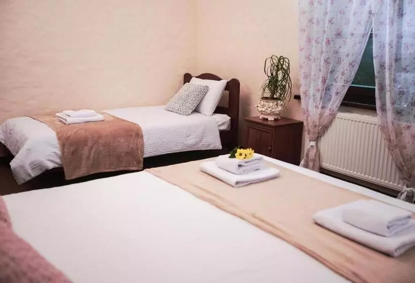 Retkeilymaja Fazenda Na Goncharakh