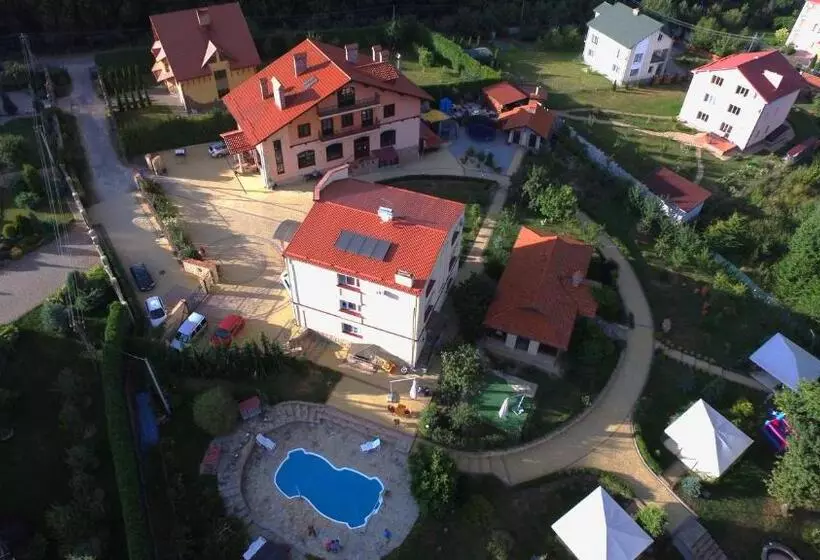 Retkeilymaja Fazenda Na Goncharakh