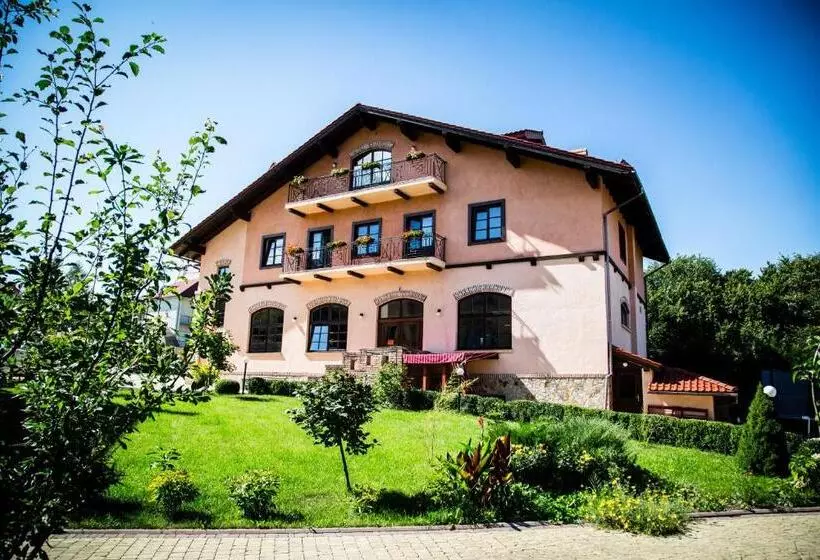 Retkeilymaja Fazenda Na Goncharakh