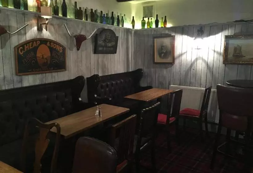 Retkeilymaja Robin Hood Inn