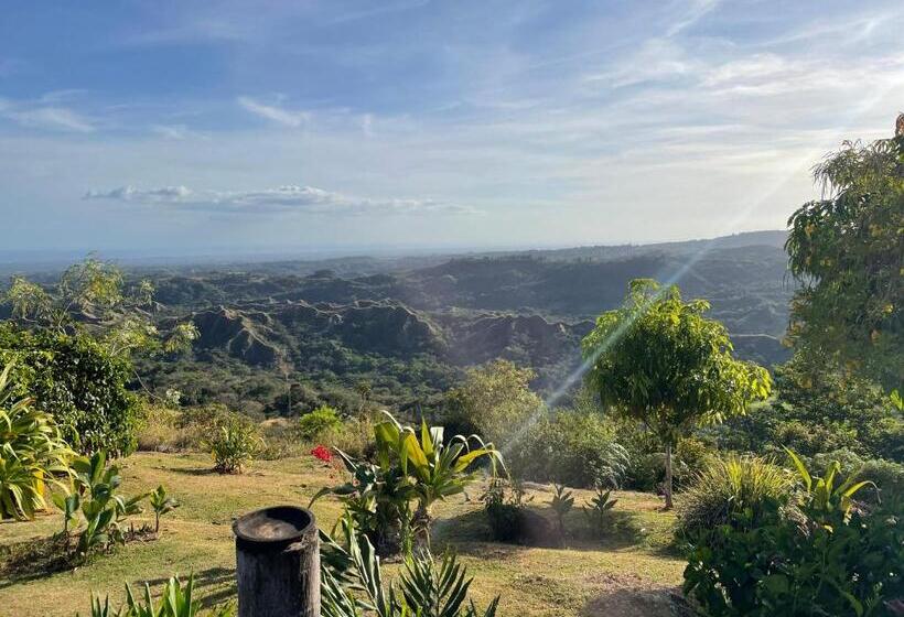 Hawk's Nest Bed & Breakfast