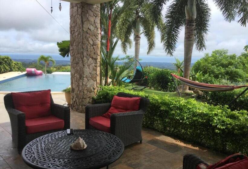 Hawk's Nest Bed & Breakfast