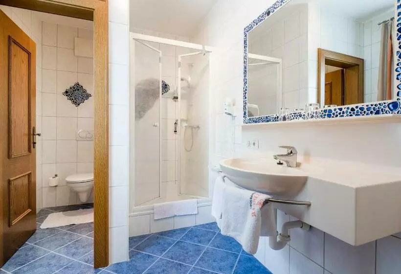 ホテル Gasthof Gierlinger